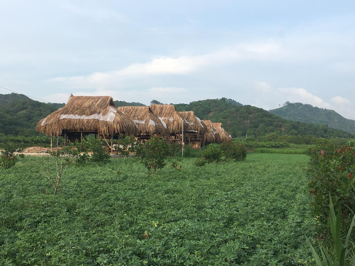 Sunny Field Eco Stilt House Villa Cat Tien Exterior foto