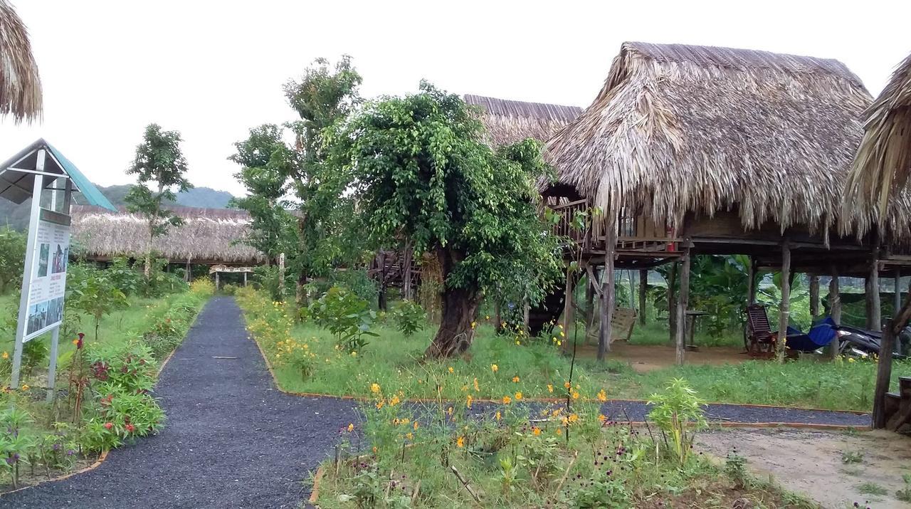 Sunny Field Eco Stilt House Villa Cat Tien Exterior foto