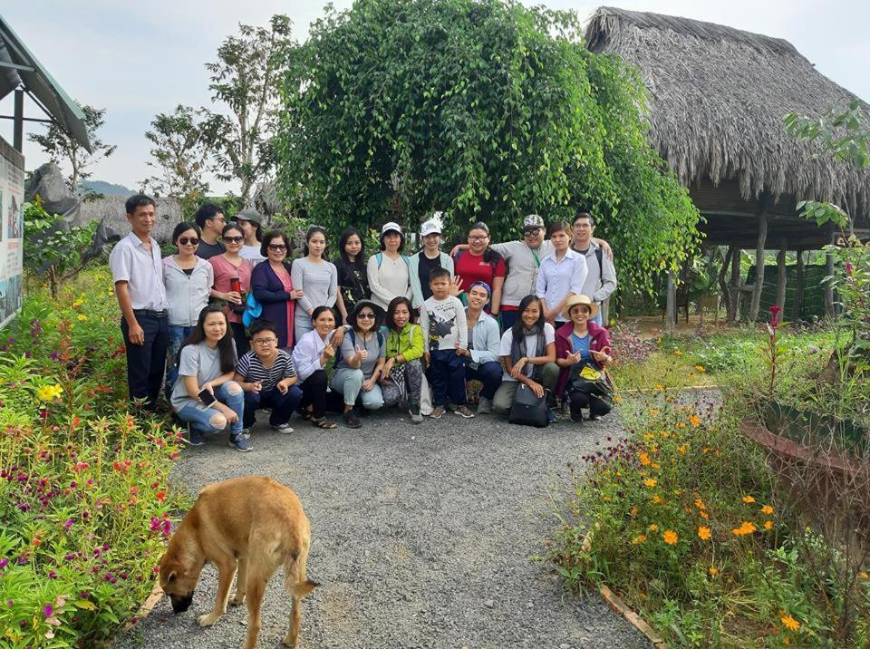 Sunny Field Eco Stilt House Villa Cat Tien Exterior foto